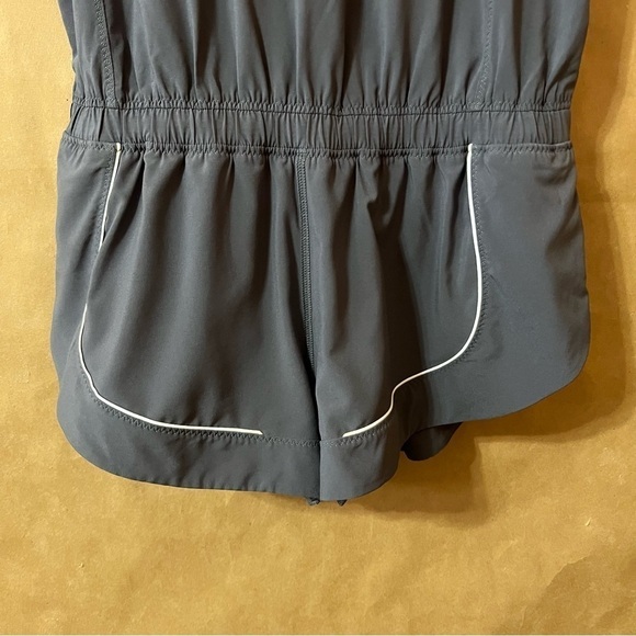 Lululemon | NWT Speedy Runsie Onesie Romper Athletic Workout Grey Size 6 - Picture 8 of 15
